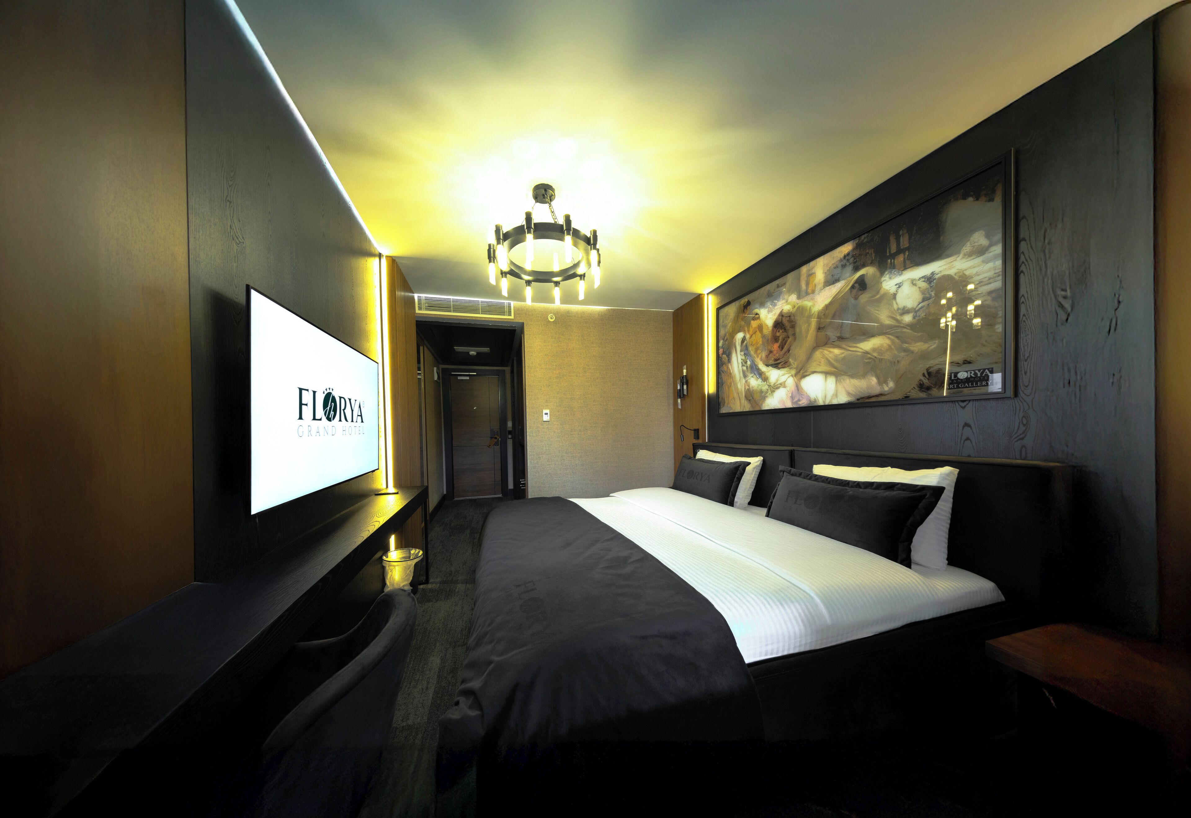 Double Room | Minibar, desk, laptop workspace, free WiFi