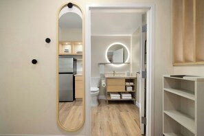 Cunas gratuitas, wifi gratis y ropa de cama 
