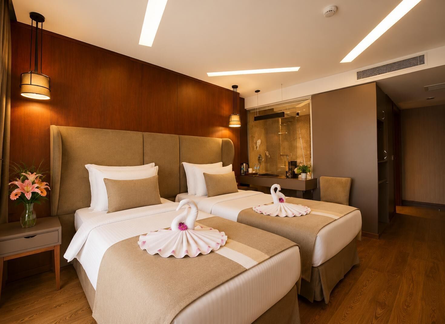 Deluxe Twin Room, City View | Soundproofing, free WiFi