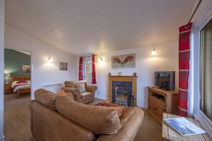 2 bedrooms - Ash Tree Lodge - sleeps 4 guests in 2 bedrooms (Appin)