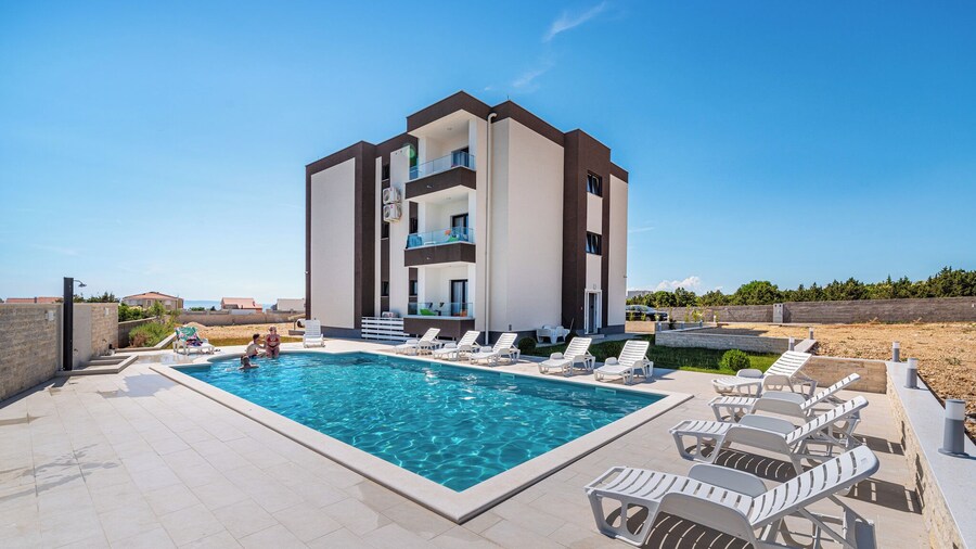 Deluxe Apartment Rita 3