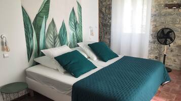 6 chambres, bureau, fer et planche à repasser, Wi-Fi gratuit