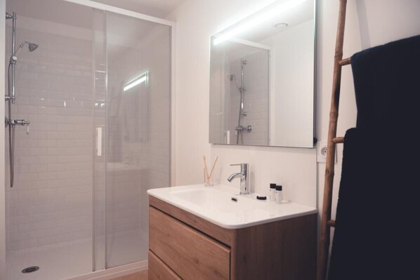 Shower, hair dryer