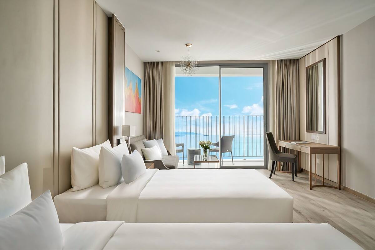 Estúdio luxo, vista para o mar, de frente para a praia | Roupas de cama premium, frigobar, escrivaninha