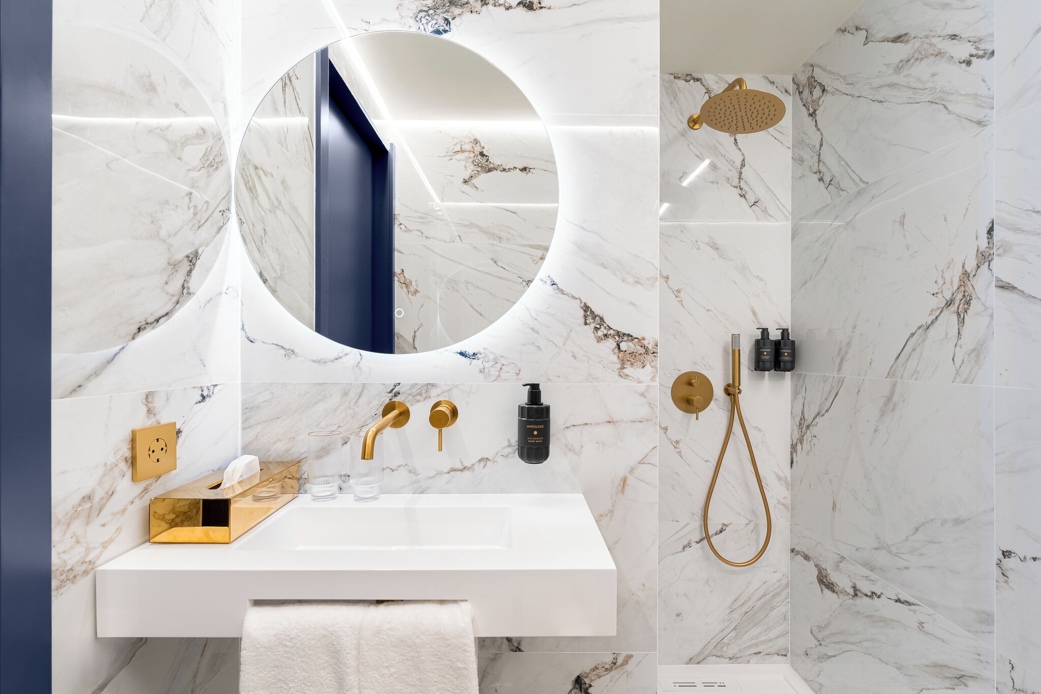 Hästens Signature | Badezimmer | Dusche, Regendusche, Designer-Toilettenartikel, Haartrockner