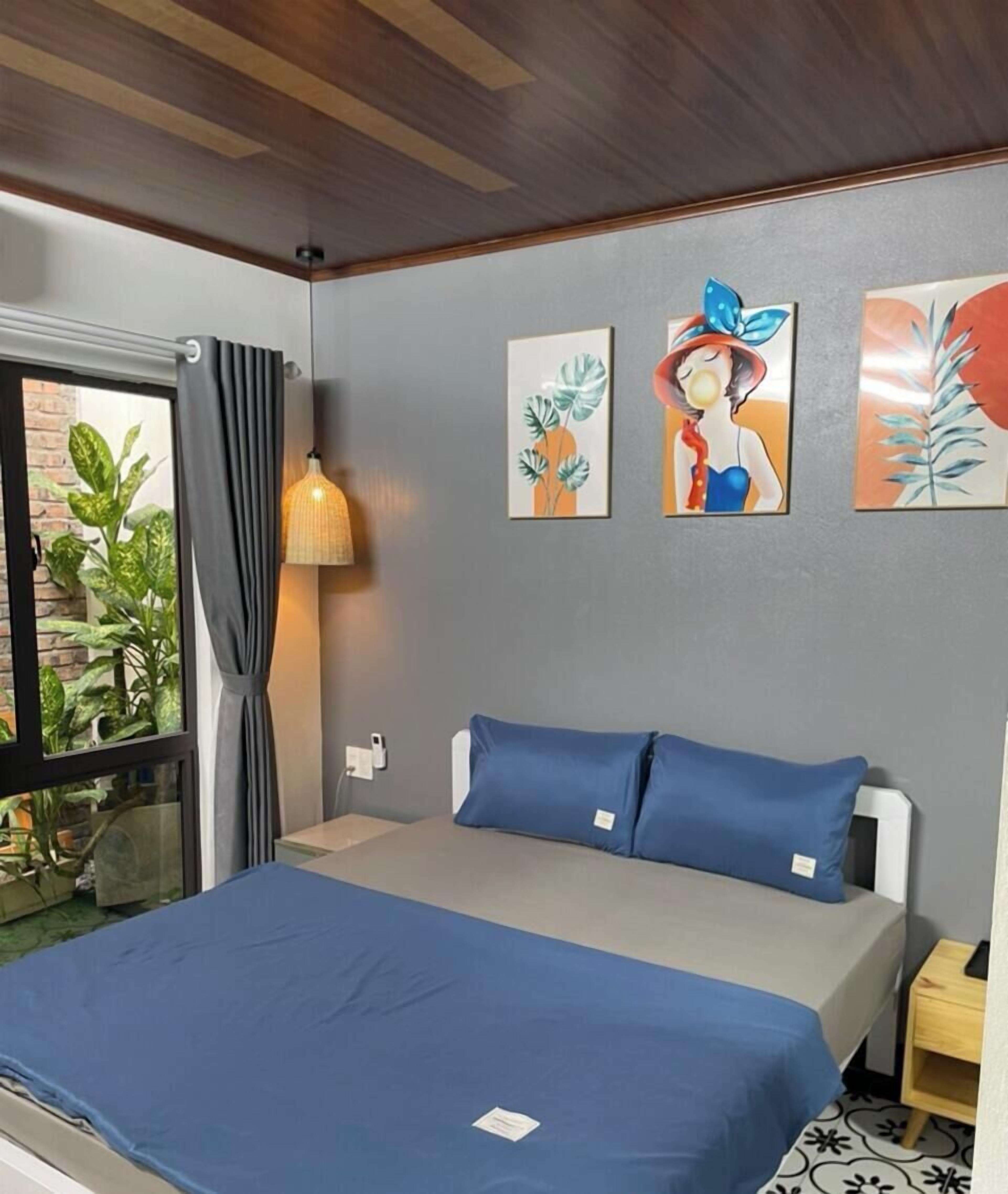 Quarto casal conforto | Individualmente mobiliados, Wi-Fi de cortesia, roupa de cama