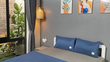 Comfort Double Room | Individually furnished, free WiFi, bed sheets