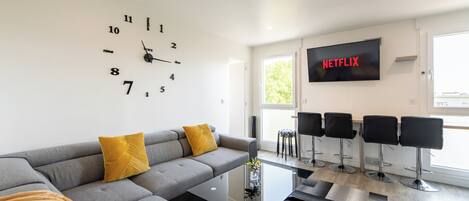TV, books