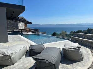 Pool - Windmills & The Villas-Aiolos ll (ΑΜΑΡΥΝΘΟΣ)