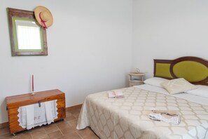 1 slaapkamer, reisbedje, gratis wifi, beddengoed