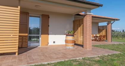 Cozy Apartment nestled in the countryside but strategically located