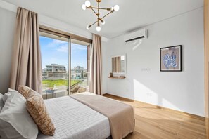 2 bedrooms, free WiFi, bed sheets - Aurum Residence by Nomads (Paphos)