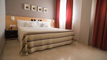 Bureau, Wi-Fi gratuit, draps fournis