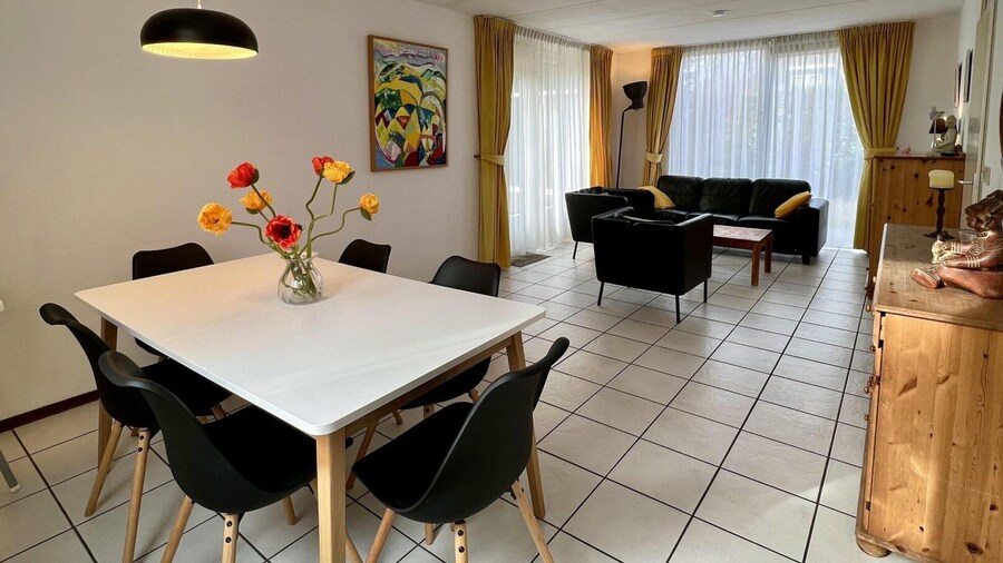 Holiday Bungalow With Wifi Near Beach