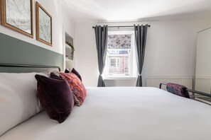 3 間睡房、書桌、熨斗/熨衫板、Wi-Fi