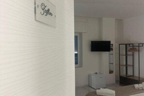 1 chambre, fer et planche Ă repasser, Wi-Fi, draps fournis