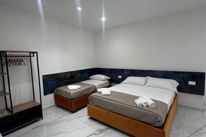 1 chambre, fer et planche Ă repasser, Wi-Fi, draps fournis