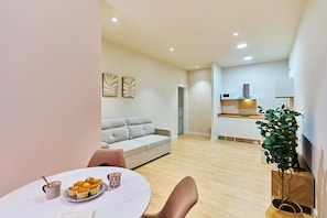 Living area - Apartamentos Delia by gaiarooms (León)