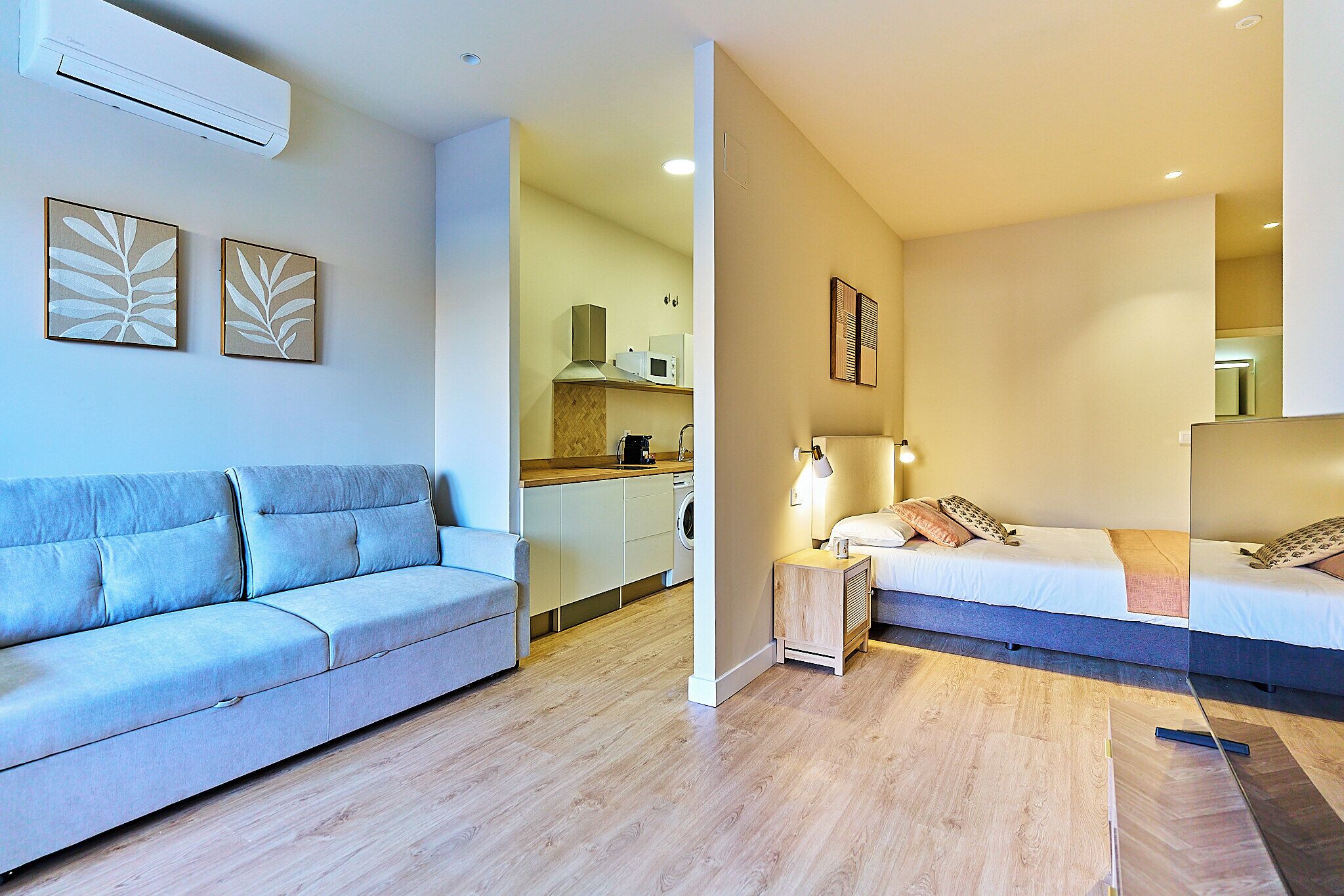 Estudi estàndard | Sala d&#x27;estar | Televisor de 32 polzades amb canals digitals 