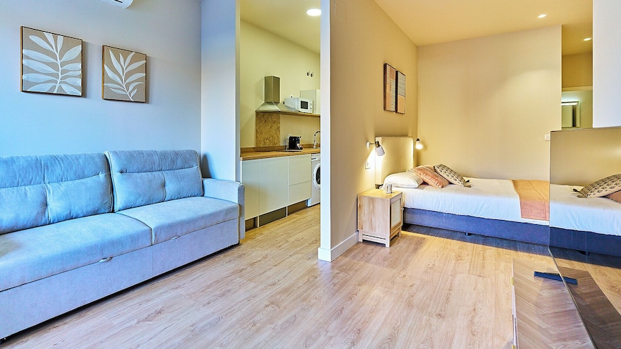 Apartamentos Delia by gaiarooms