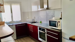 Macchina per tè/caffè, frigorifero, microonde, forno