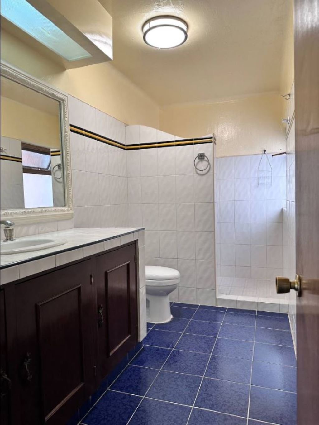 淋浴設備、風筒、提供毛巾、廁紙