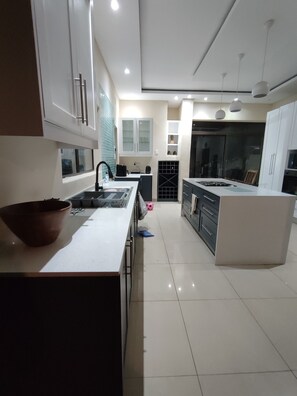 บ้านพัก, 3 ห้องนอน, พร้อมสิ่งอำนวยความสะดวกสำหรับผู้พิการ, สูบบุหรี่ได้ | ภายใน