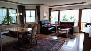 Apartment, 2 Bedrooms, Balcony | Living room | Flat-screen TV - Fewo "allgäuglück" Oberstaufen (Oberstaufen)