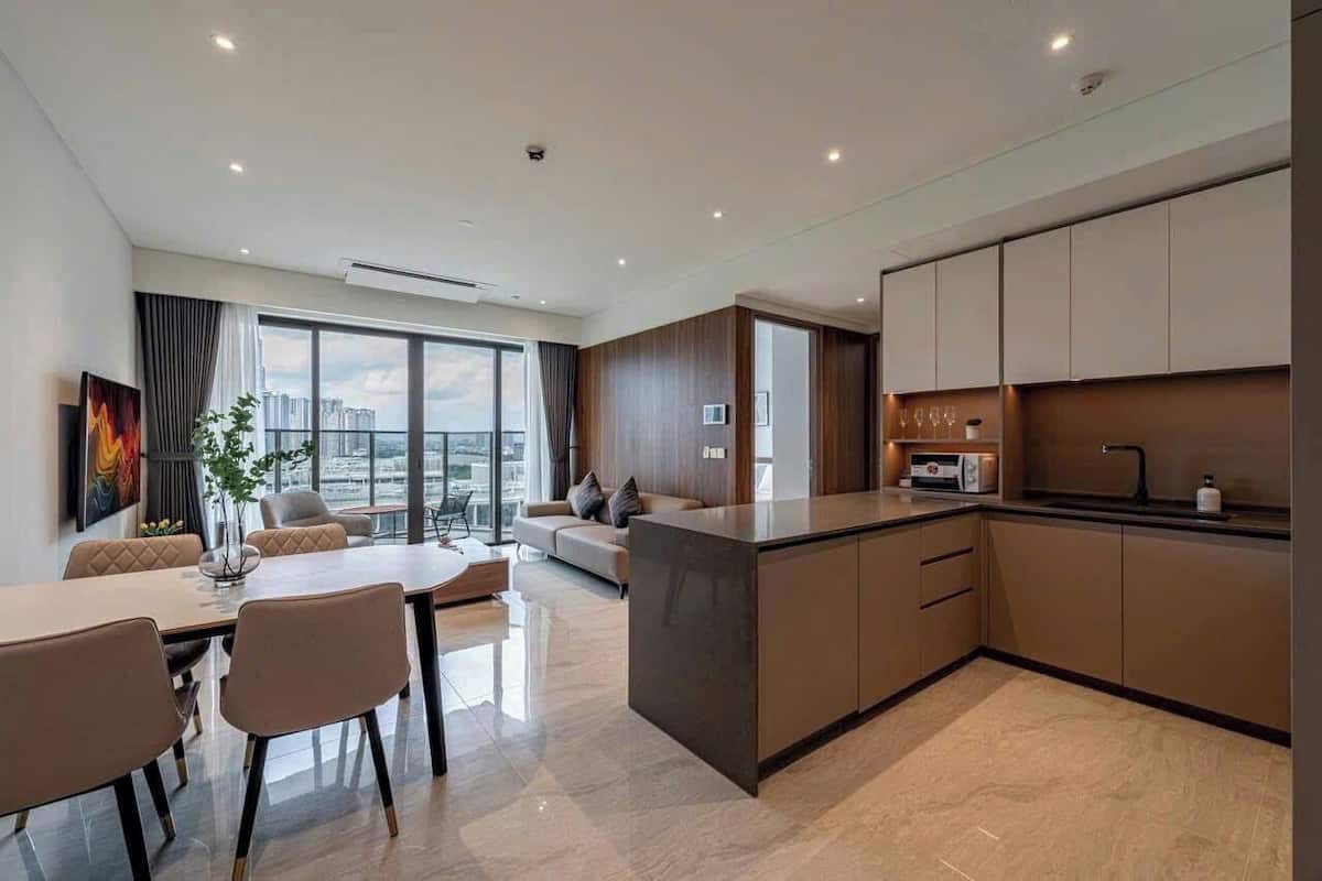 Apartamento família | Cozinha privada | Geladeira, micro-ondas, cooktop, talheres/pratos/utensílios de cozinha