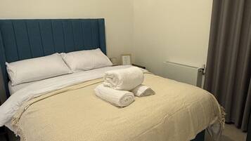 2 bedrooms, WiFi, bed sheets