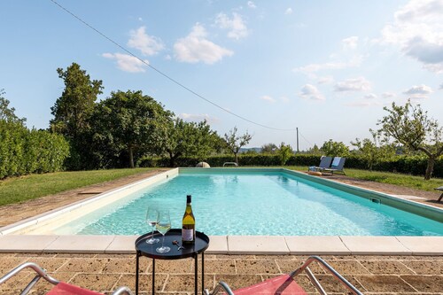 Beautiful private villa for 20 guests with private pool, WIFI, TV, patio and panoramic view