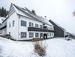 Esterni