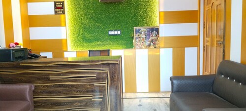 Hotel Balaji Palace Ayodhya