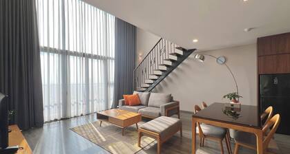 Aurora PentStudio in WestLake - Netflix & Bathtub