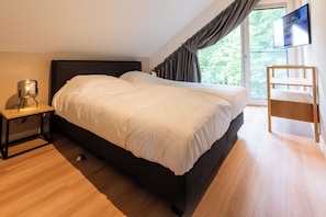 2 عدّة غرف نوم وواي فاي وملاءات أسرّة