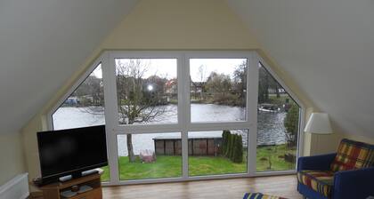 Vacation home directly on the city lake