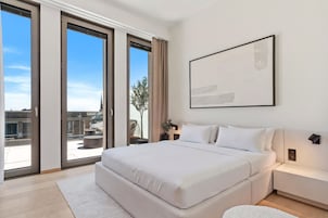 Decoración personalizada, muebles diferentes y escritorio