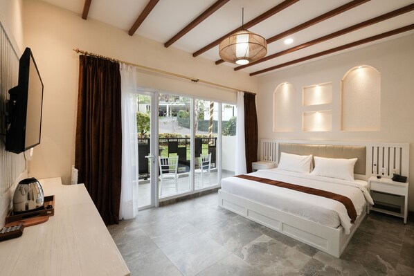 Bureau, chambres insonorisées, Wi-Fi gratuit