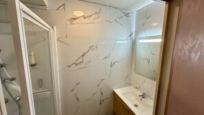 Dusche, Haartrockner