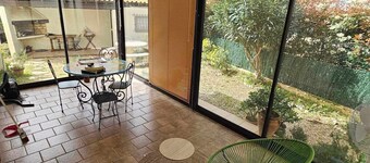 Apartment close to shops