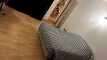 6 chambres, fer et planche Ă repasser, Wi-Fi, draps fournis