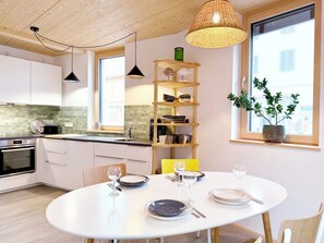 Dining - Halbinsel52 vacation apartment - your feel-good oasis in Wasserburg on Lake Constance (Wasserburg (Bodensee))