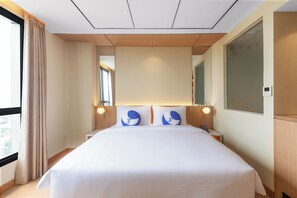 Deluxe Room | Desk, laptop workspace, free WiFi, bed sheets - Fox Lite Hotel Majalaya Bandung (Majalaya)