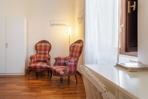 2 dormitoris, planxa i posts de planxar, bressols i wifi gratuïta