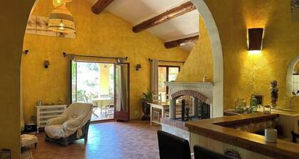 Beau mas cévenol avec piscine