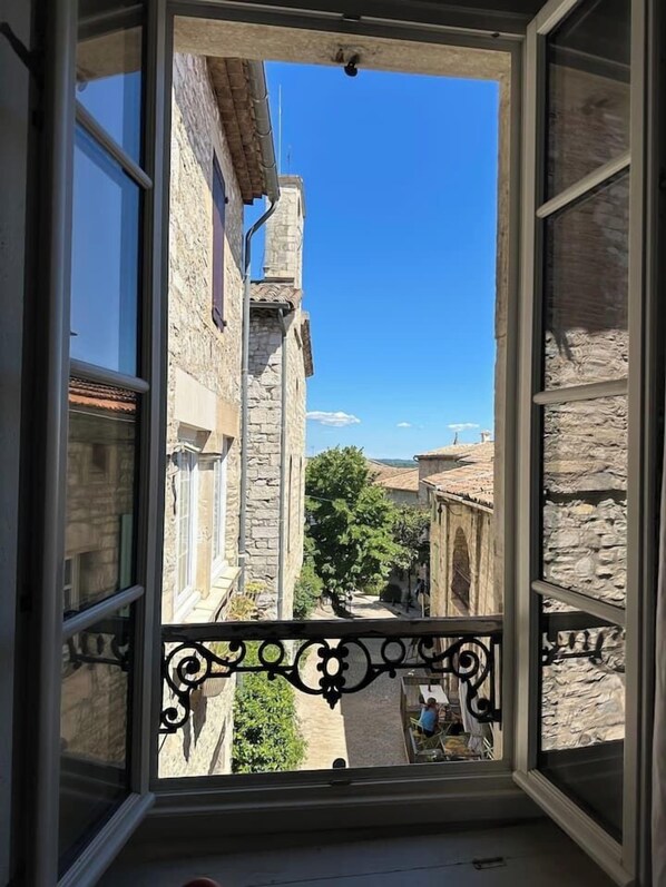 Interior - Pretty atypical house (Vézénobres)