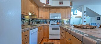 Pristine Powder Pad, Get your Vitamin Ski!