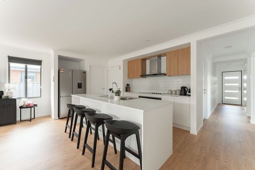 Stylish Family Home in Shorewell Park