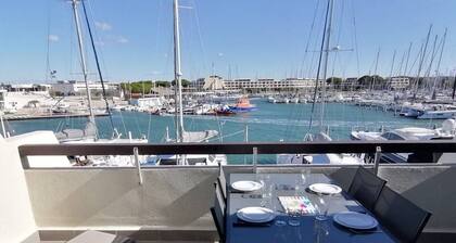 3-Zimmer-Apartment für 6 mit Pool, WIFI und Parkplatz in Port Camargue