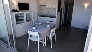 Uklassifisert bilde, 5 av 10, knapp